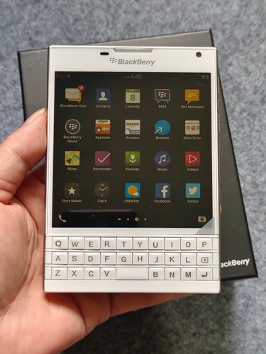 Blackberry passport q30 - blackberry, white