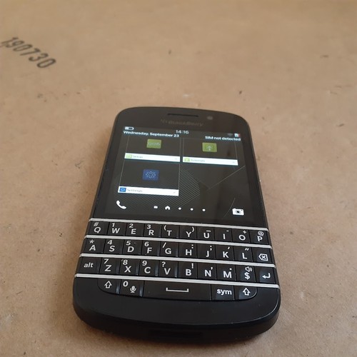 Blackberry q10 unlocked 8mp - -,
