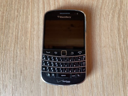 Blackberry bold - blackberry, bold!